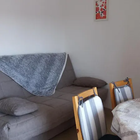 Spacieux ** A Balaruc-les-bains, Proche Thermes Avec Loggia Et Garage Optionnel - Fr-1-503-61 Apartment